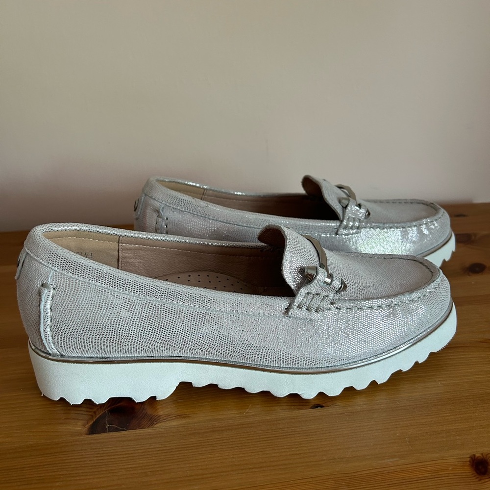 Pelle Moda Shoes - Picture 12 of 16